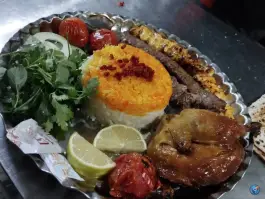 عکس عمارت شب نشین، نعمت آباد، ابرکوه 3