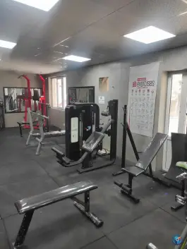 عکس باشگاه بدنسازی و سالن فانشکنال تاکتیک فیت، محله هفده شهریور، تهران 4