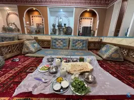 عکس هتل و سفره خانه سنتی بوعلی سینا لالجین 2
