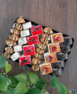 عکس گز و شیرینی گوهر، محله شهید رجایی، اصفهان 1