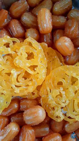 عکس گز و شیرینی گوهر، محله شهید رجایی، اصفهان 3