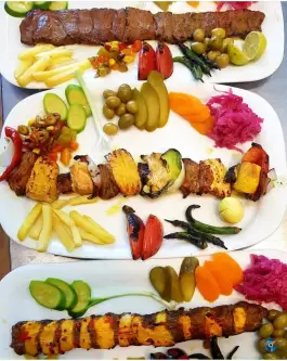 عکس سفره خانه سنتی امپراتور، المهدی، تهران 7