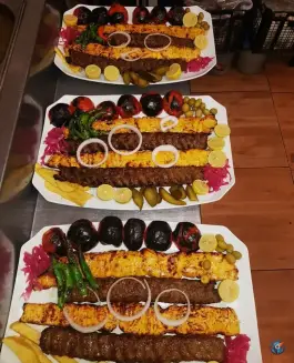 عکس سفره خانه سنتی امپراتور، المهدی، تهران 9