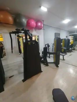 عکس باشگاه ورزشی بانوان شایستگان، محله هنرستان، مشهد 8