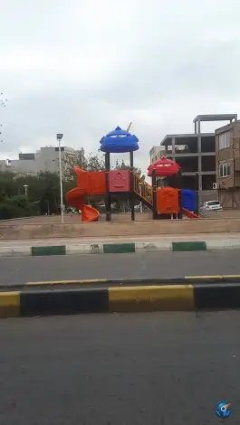 بوستان زیبا، محله دروازه چوبی، قم