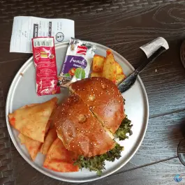 عکس فست فود گریل وی فرحزادی تهران 2