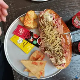عکس فست فود گریل وی فرحزادی تهران 3