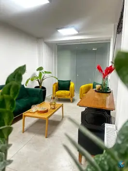عکس ساختمان پزشکان زنبق، محله سجاد شهر، مشهد 4