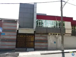 عکس دبیرستان ایثار شاهد محله کاووسیه تهران 2