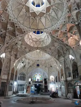 عکس تیمچه بزرگ بازار قم، نوزده دی، قم 1