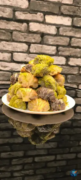 عکس باقلوای تورک اوستا شعبه عظیمیه کرج 7