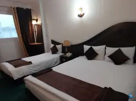 عکس هتل بزرگ کادوس، محله منظریه، رشت 9