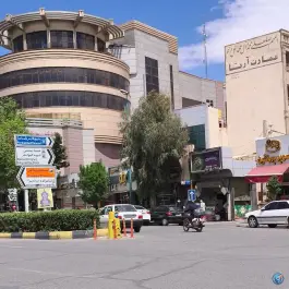 عکس مرکز خرید سیرنگ «محله حاج زینل» قم 2