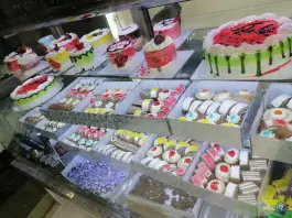 عکس کیک و شیرینی وانیل، شهرک فاطمیه، قم 3