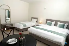عکس هتل ایران زمین، خیابان ملک، تهران 10