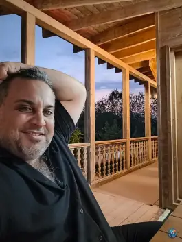 بوم گردی عمارت گلسرا سادات محله لاهیجان