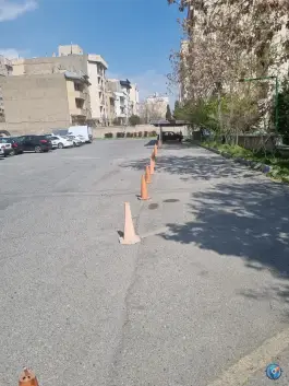 پارکینگ مجموعه ورزشی زیتون، درختی، تهران