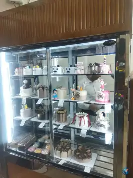 عکس شیرینی فروشی توت فرنگی شعبه ۲، محله شهریار، اصفهان 9