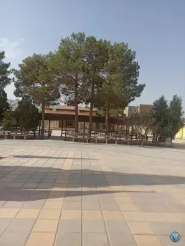 عکس دبیرستان دخترانه نمونه حاج علی گل محمدی، انقلاب ۱، میبد 3