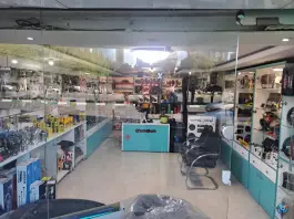 عکس لوکس خودرو مسعود نمایندگی دزدگیر ایزیکار بلوار بلال کرج 2
