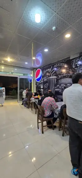 عکس فست فود آپادانا، بلوار لادن مشهد 7