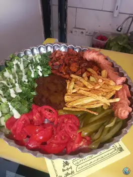 عکس پیتزا و ساندویچ اشکان فود - محله شهید شهریاری مشهد 7