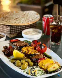 عکس باغ رستوران مجلل اکباتان، اکباتان، تهران 9