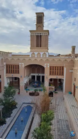 عکس هتل بوتیک عمارت مالمیر، محله سرسنگ، یزد 3