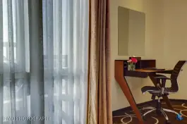 عکس هتل بزرگ تهران، محله عباس آباد، تهران 9
