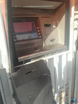 عکس خودپرداز دانشگاه کمربندی بیجار 2