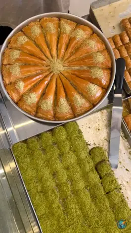 عکس میرزا باقلوا، محله تاچارا، شیراز 10