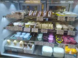 عکس بستنی و فالوده صُراحی، محله هجرت، شیراز 4