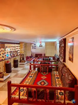 عکس رستوران و سفره خانه سنتی دلنشین بروجن 3