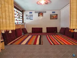 عکس رستوران و سفره خانه سنتی دلنشین بروجن 4