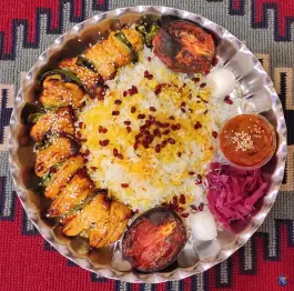 عکس رستوران و سفره خانه سنتی دلنشین بروجن 5