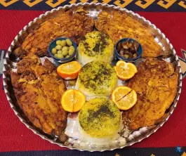 عکس رستوران و سفره خانه سنتی دلنشین بروجن 7