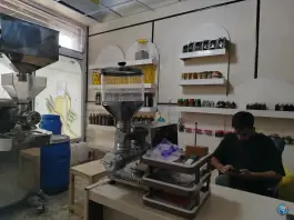 عکس عطاری روح الامین، محله زینبیه، قم 2