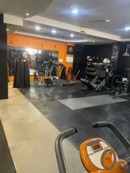 باشگاه ورزشی بانوان النار، لشگر شرقی، تهران