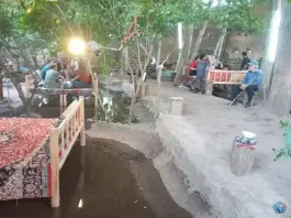 عکس سفره خانه سنتی کافه چناری، جاده جلایر، تفرش 2