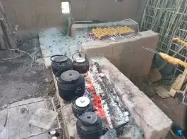 عکس سفره خانه سنتی کافه چناری، جاده جلایر، تفرش 8