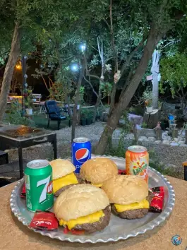عکس کافه باغ سنتی خان بابا، قصر دشت، شیراز 4