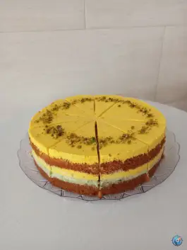 عکس قنادی ری را، دنا، شیراز 8