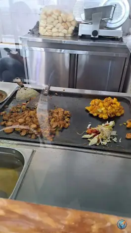 عکس ساندویچ عدل، محله امام خمینی، مشهد 4