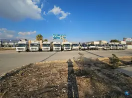عکس نمایشگاه کامیون زارع، بلوار خلیج فارس، شیراز 2