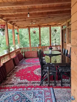 عکس کلبه چوبی کوهستان، ایثار، رودبار 9