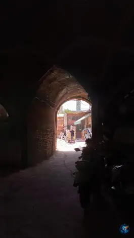 عکس سرای گردن کج، محله بازار تهران، تهران 3