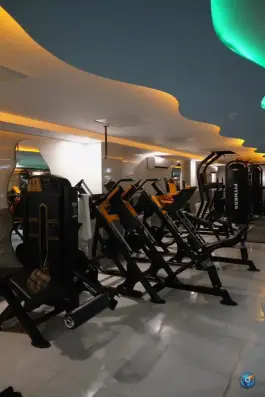 عکس های مجموعه ورزشی باران کوهستان، سرو، تهران