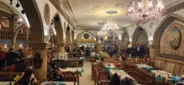 عکس سفره خانه سنتی عالی قاپو، میدان ونک، تهران 2