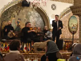 عکس سفره خانه سنتی عالی قاپو، میدان ونک، تهران 4