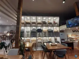 نمایشگاه صندلی چوبی، جهان بینی، قم